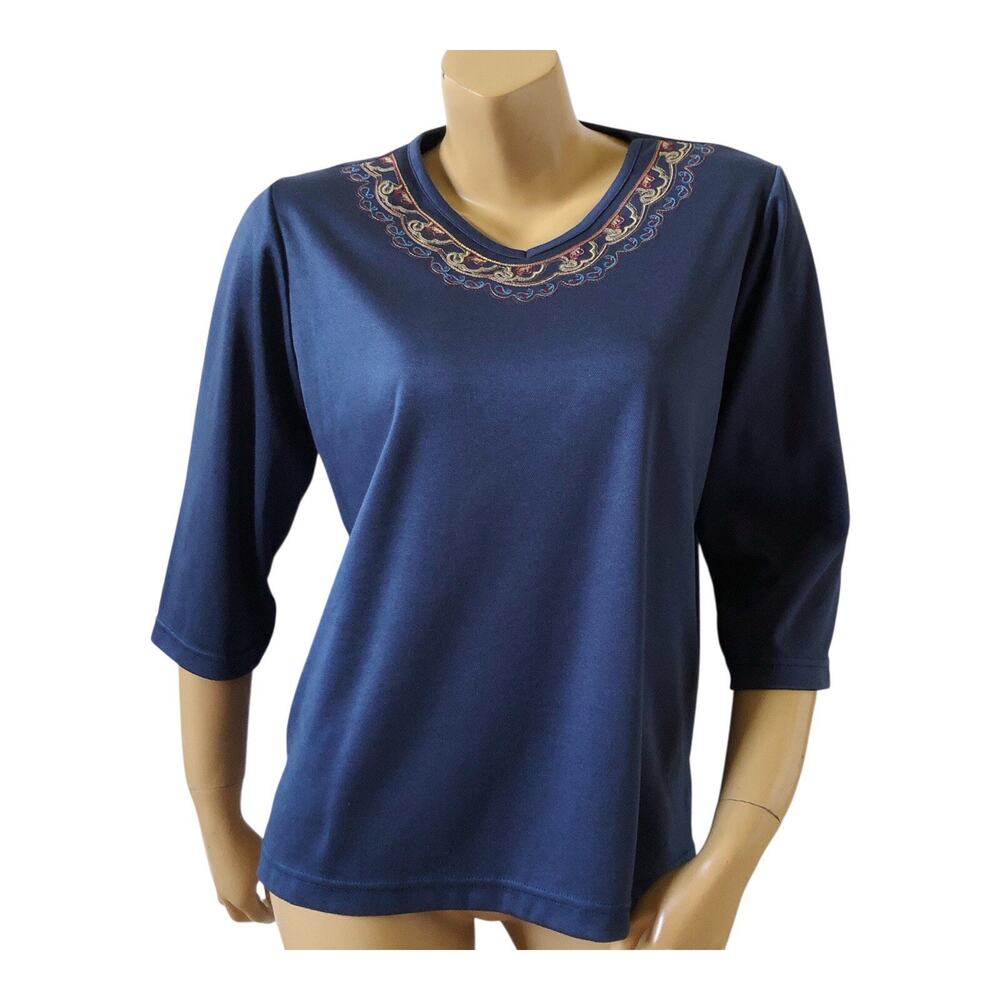 BON WORTH Womens Petite Size XSP Navy Blue Embroidered V Neck 3/4 Sleeve Shirt
